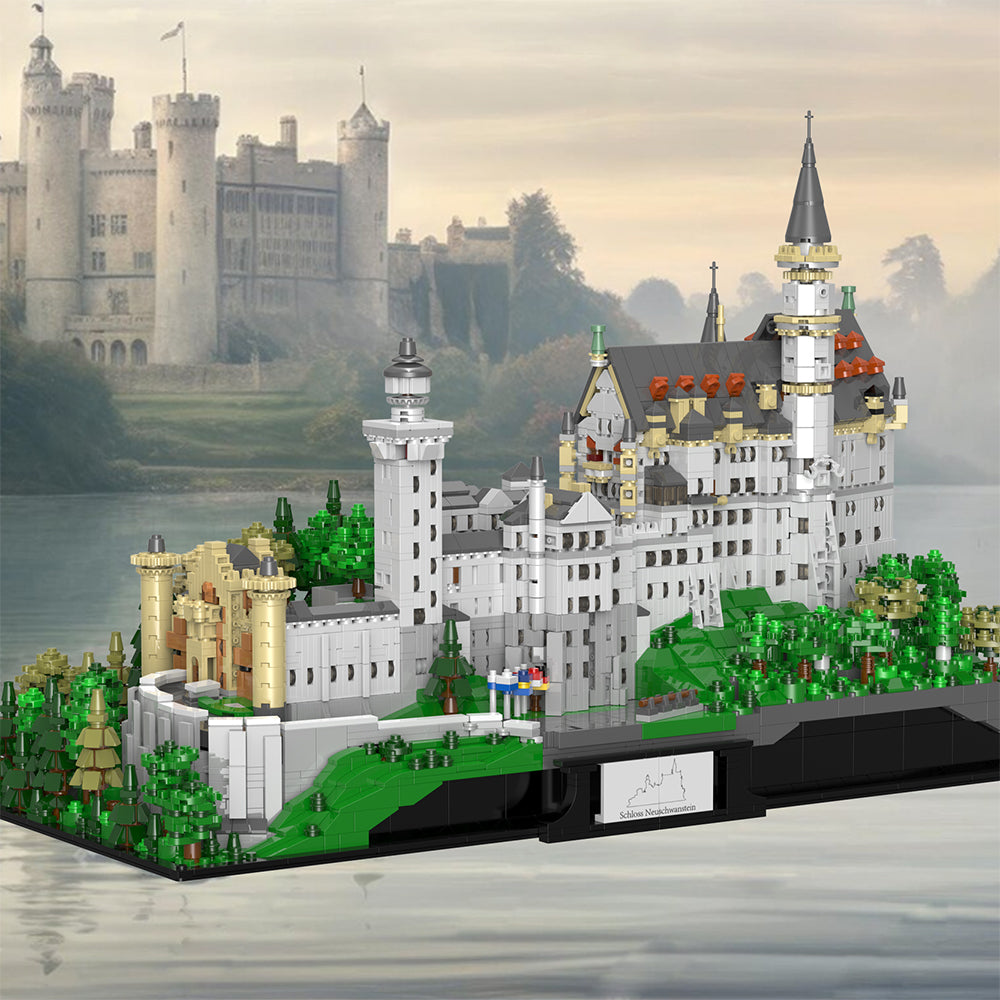 Schloss Neuschwanstein aus Klemmbausteinen mit 6786 Bauelementen. Kompatibel mit Standardsteinen von Anderen Herstellern. Lieferung in Originalverpackung.